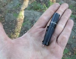 Olight I3S EOS -Camping & Hiking Sale P1000422